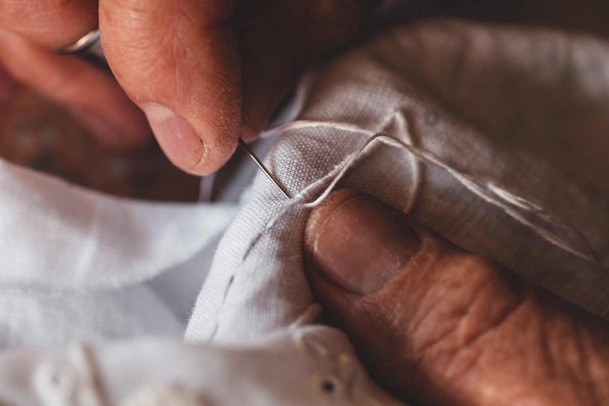 Building a Brand Around Craftsmanship: From Workshop to Marketplace Success